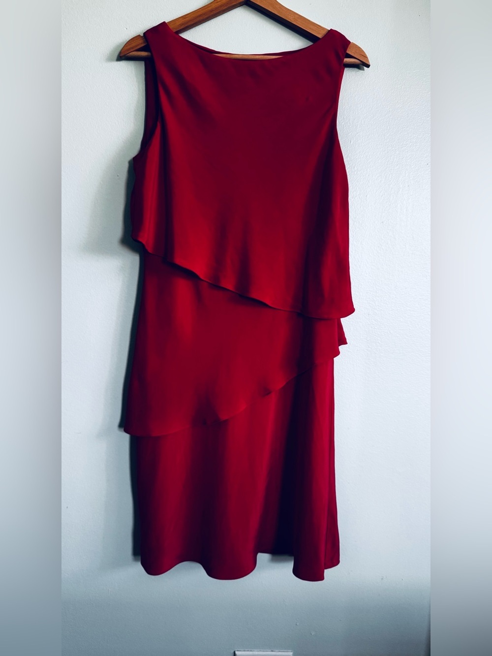 Jones New York Sleeveless Tiered Midi Dress